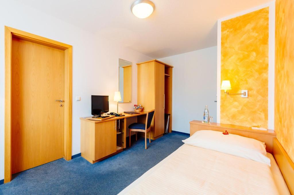 Hotel Graf Lehndorff Zur Messe München Exterior foto